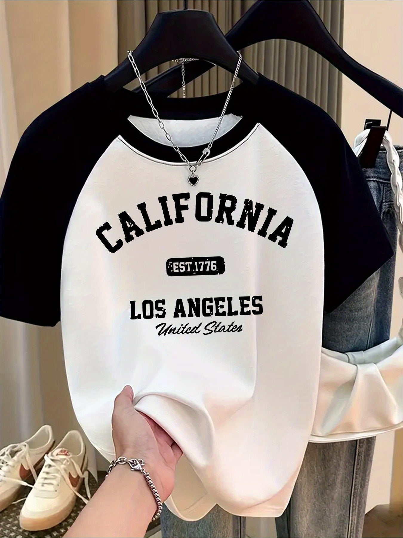 Women'S California Graphic T-Shirt - Black & White Casual Crew Neck Tee with Heart Design, "EST. 1776 LOS ANGELES United States" Print, Short Sleeve Summer Top, Ladies T Shirts