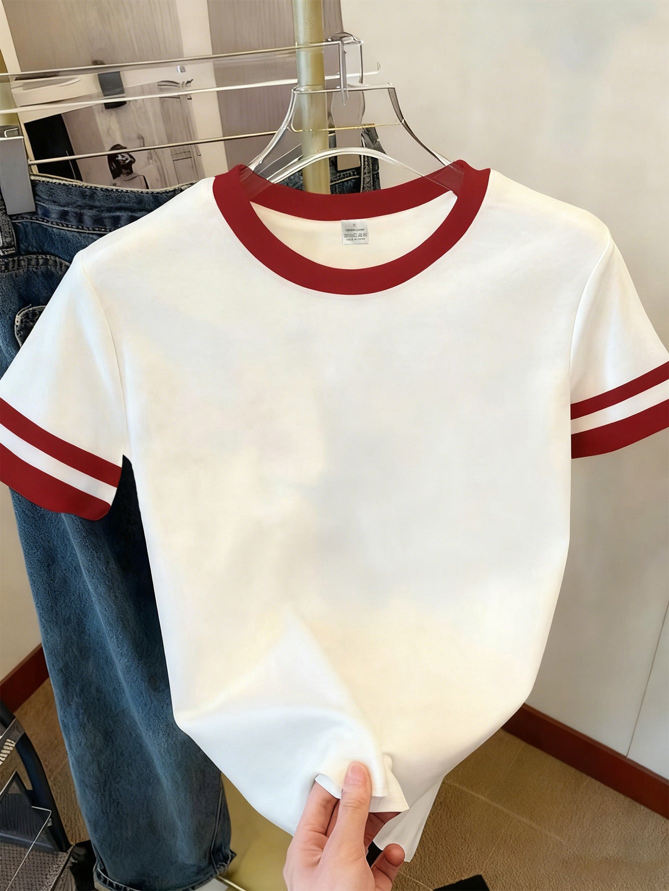 Women'S Stylish Summer Short-Sleeve Pullover Top with Beautiful Contrasting Colors