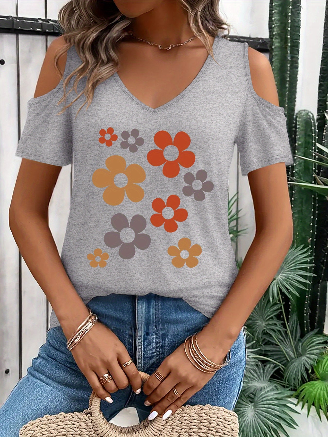 Women'S Fashion T-Shirt with a Printed Design And V-Neck, Stylish Off-Shoulder Short-Sleeve T-Shirt for Women