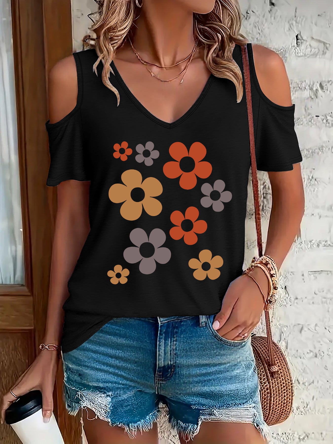 Women'S Fashion T-Shirt with a Printed Design And V-Neck, Stylish Off-Shoulder Short-Sleeve T-Shirt for Women
