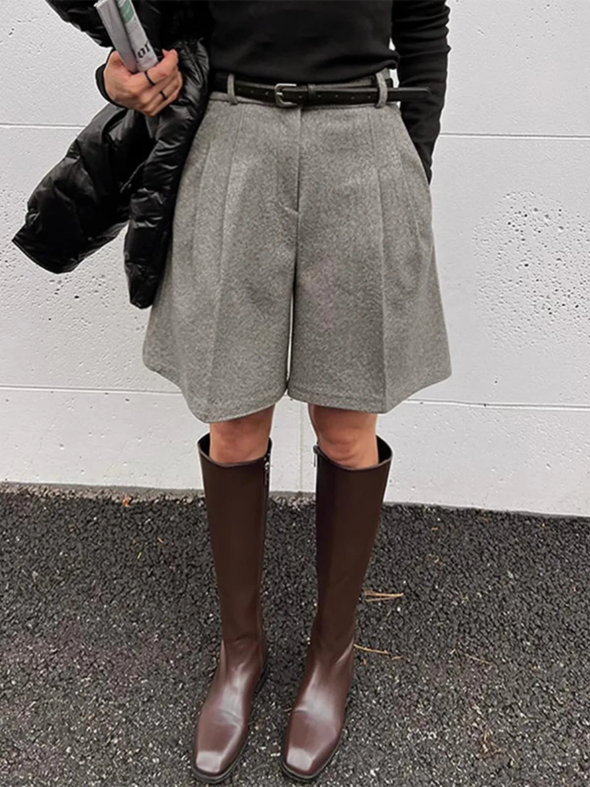 Chic Women Thicken Warm Loose Pockets Faux Woolen Straight Shorts 2024 Autumn Winter High Waist Ladies Wide Leg Shorts WH2