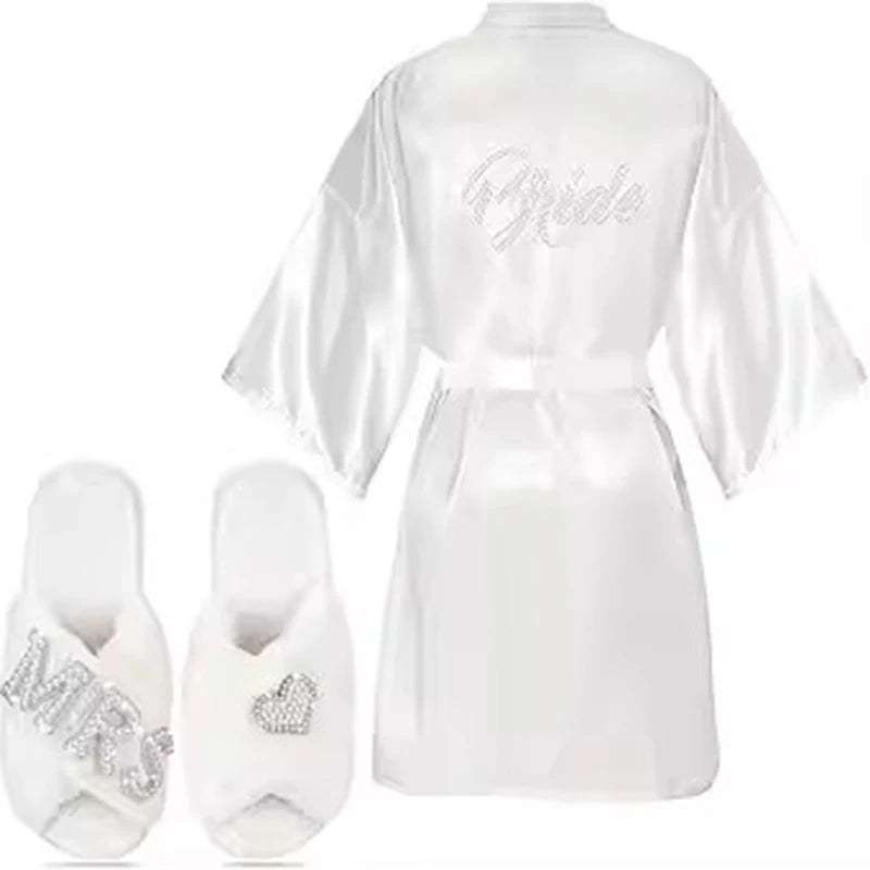RB91 2017 Fashion Silk Bride of Mother Robe with Gold Letter Sexy Women Short Satin Wedding Kimono Sleepwear Get Ready Robe