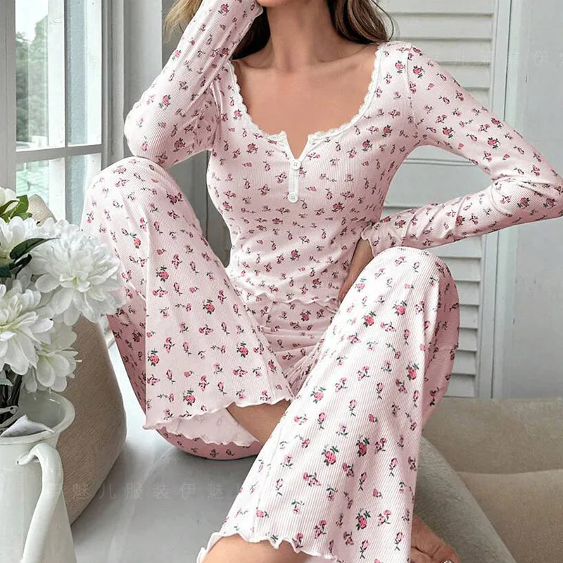 Women’s Floral Print Pajama Set