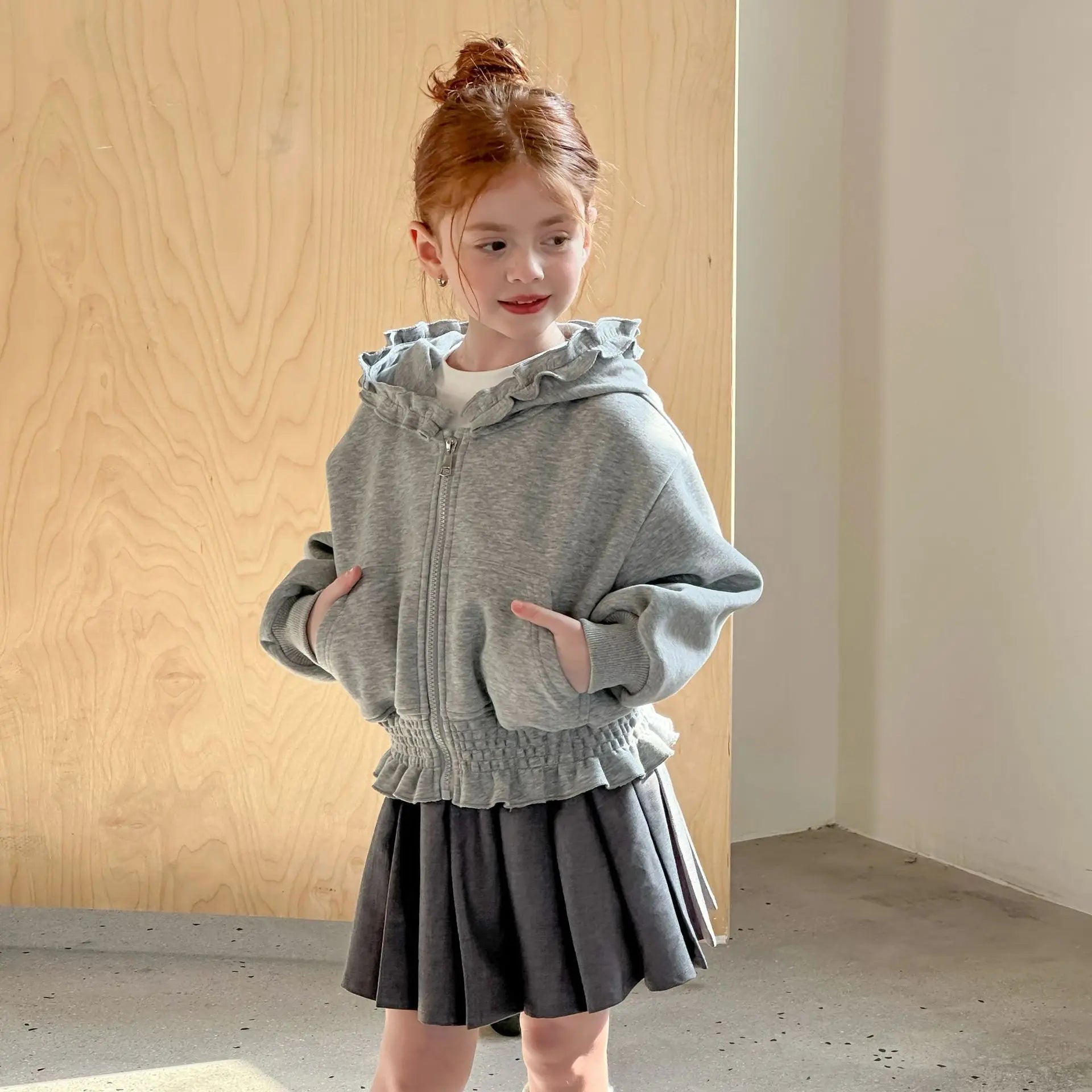 Girls Black Fungus Edge Hooded Knitted Jacket 2025 Spring Autumn New Girls Long Sleeve Zipper Short Coat Casual Versatile