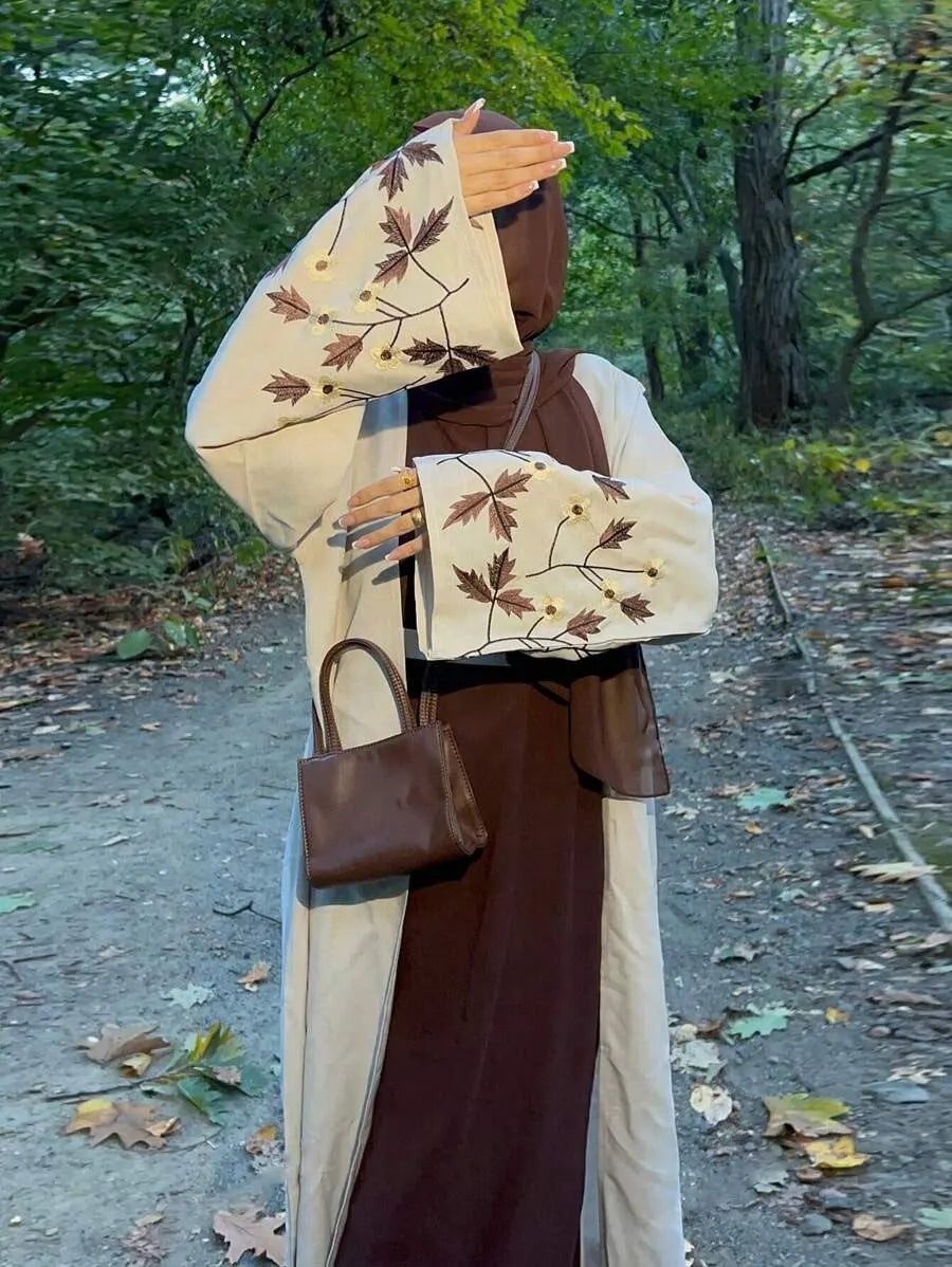 Muslim Women's Two Tone Islamic Abaya with Leaf - Embroidery on Sleeves Ideal for Nature Inspired Modest Fashion in Middle East