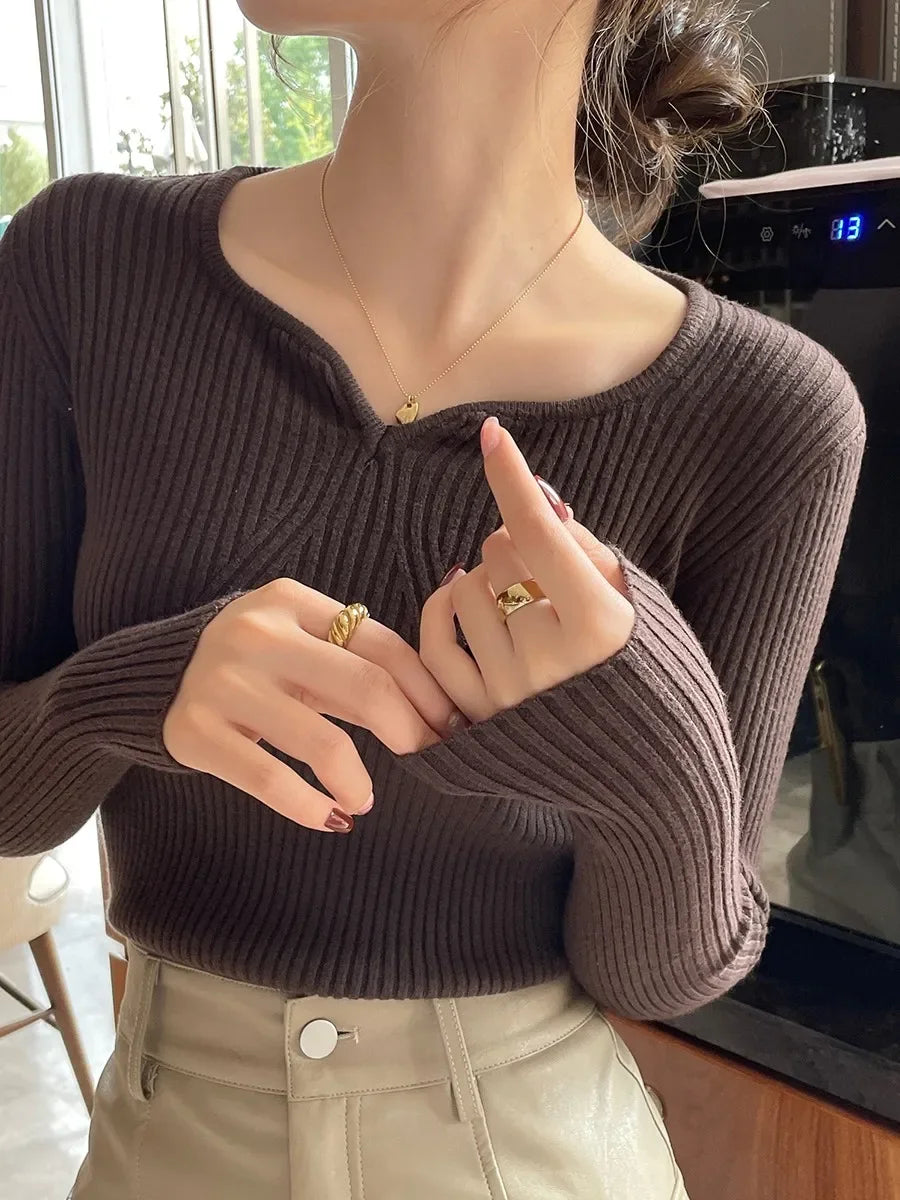 Chic Ribbed V-Neck Knit Sweater