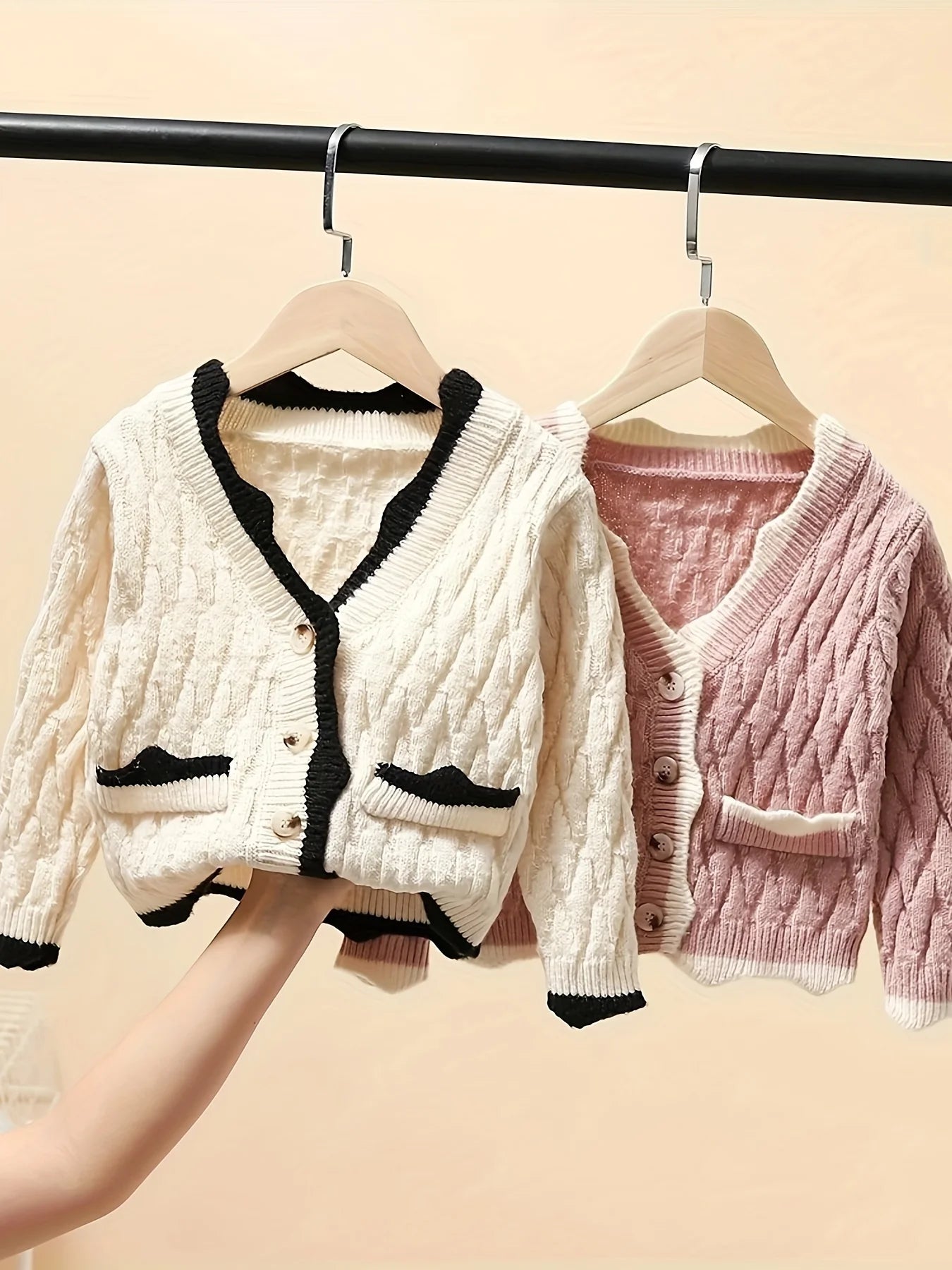 Girls' Knitted Cardigan Spring New Korean Style V-Neck Sweater Jacket Trendy Internet Celebrity Top for Children
