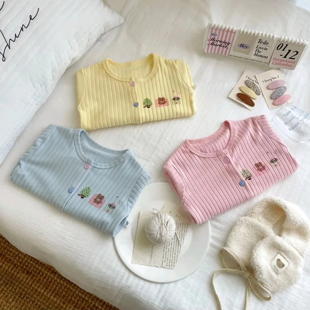 Girls' Base Shirt Long Sleeved Soft Cardigan Children's Cartoon Solid Color Color Color Buckle Jacket Baby Children's Clothing