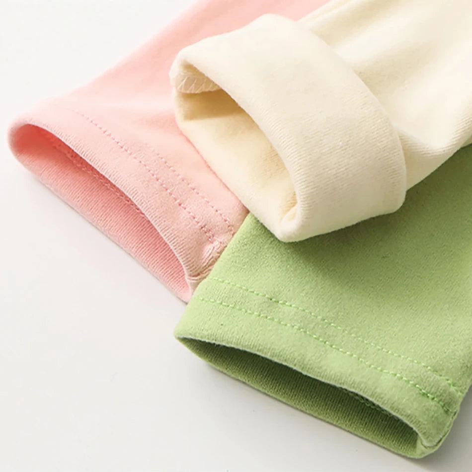 Soft and Comfortable Children Long Sleeve Solid Color T-Shirt with Half High Neck Suitable Autumn and Winter Cold Season Wearing