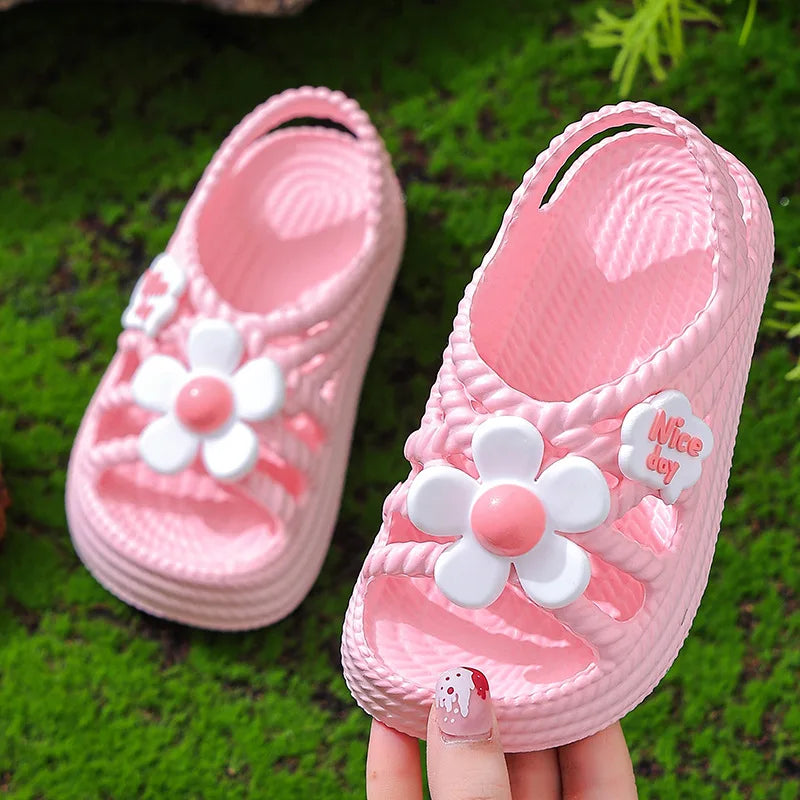 Girls' Sandals Summer New Fashion Princess Shoes EVA Anti slip Soft Bottom Flower Indoor and Outdoor Children's Sandals