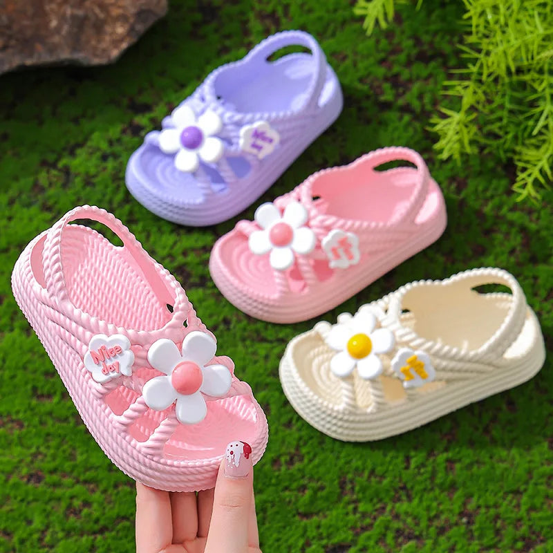 Girls' Sandals Summer New Fashion Princess Shoes EVA Anti slip Soft Bottom Flower Indoor and Outdoor Children's Sandals