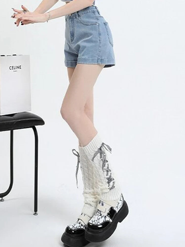 Summer 2026 New Women Rolled Edge Hot Denim Shorts Lady Korean Mini Pants Girls Elastic Blue Black Black Gray A Line Short Jeans
