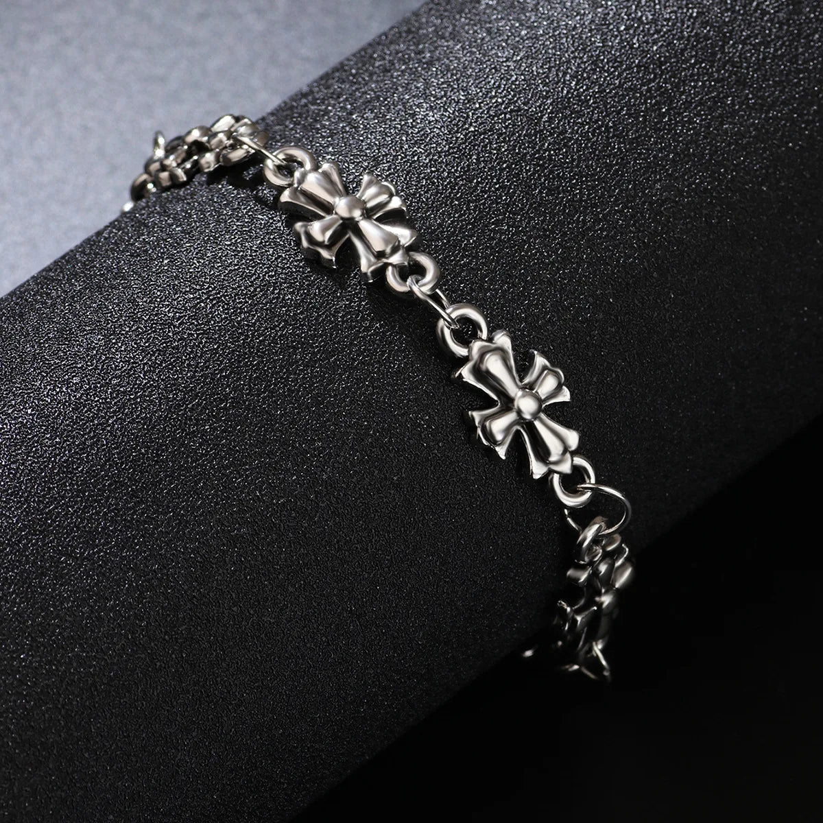 New Gothic cross men's alloy bracelet, retro high-quality street dark style bracelet