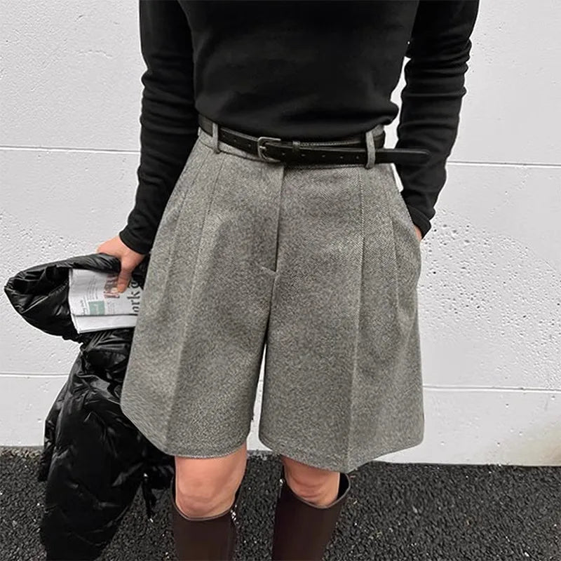 Chic Women Thicken Warm Loose Pockets Faux Woolen Straight Shorts 2024 Autumn Winter High Waist Ladies Wide Leg Shorts WH2