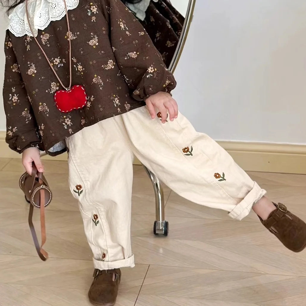 2026 Spring Children Casual Pants 2-6T Girls Flower Embroidery Cotton Trousers Kids Elastic Waist Outdoor Pants Baby Girl Cloth