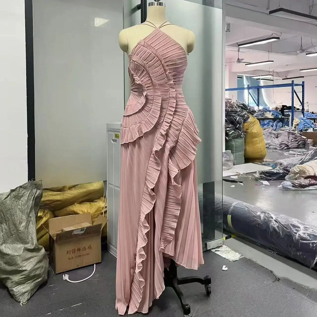 Chic Irregular Chiffon Halter Neck Maxi Dress Lotus Edge High Quality Vacation Gown 2025 New Lady Party Fashion Dresses