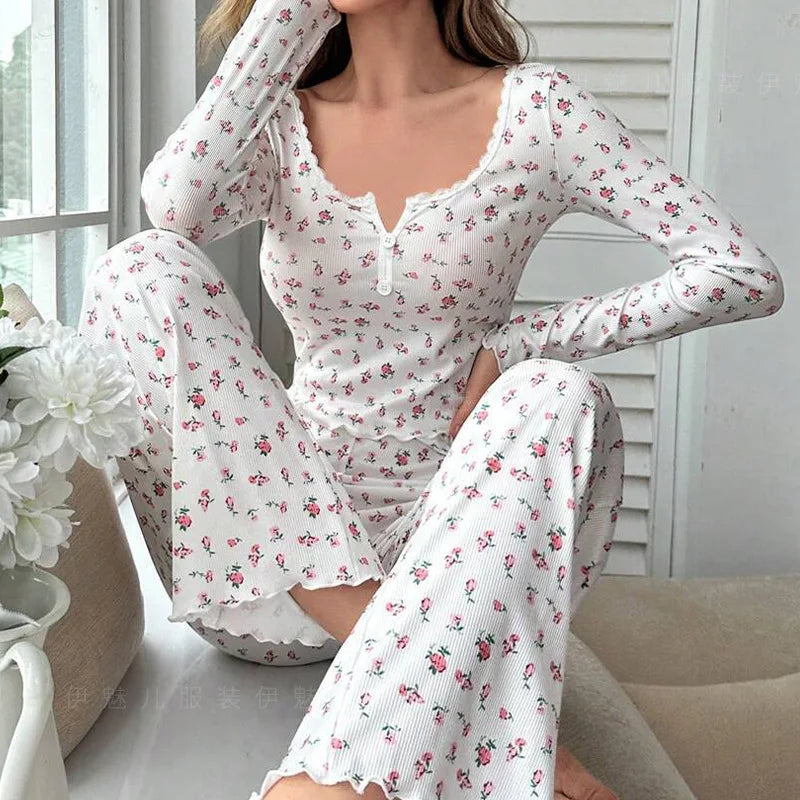 Women’s Floral Print Pajama Set