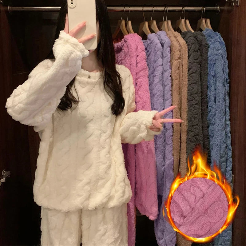 Women’s Coral Velvet Pajama Set