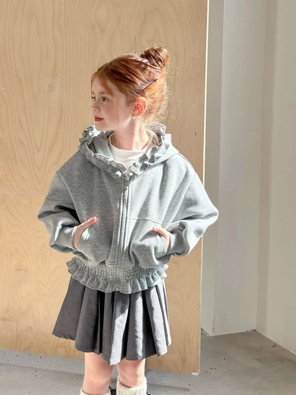 Girls Black Fungus Edge Hooded Knitted Jacket 2025 Spring Autumn New Girls Long Sleeve Zipper Short Coat Casual Versatile