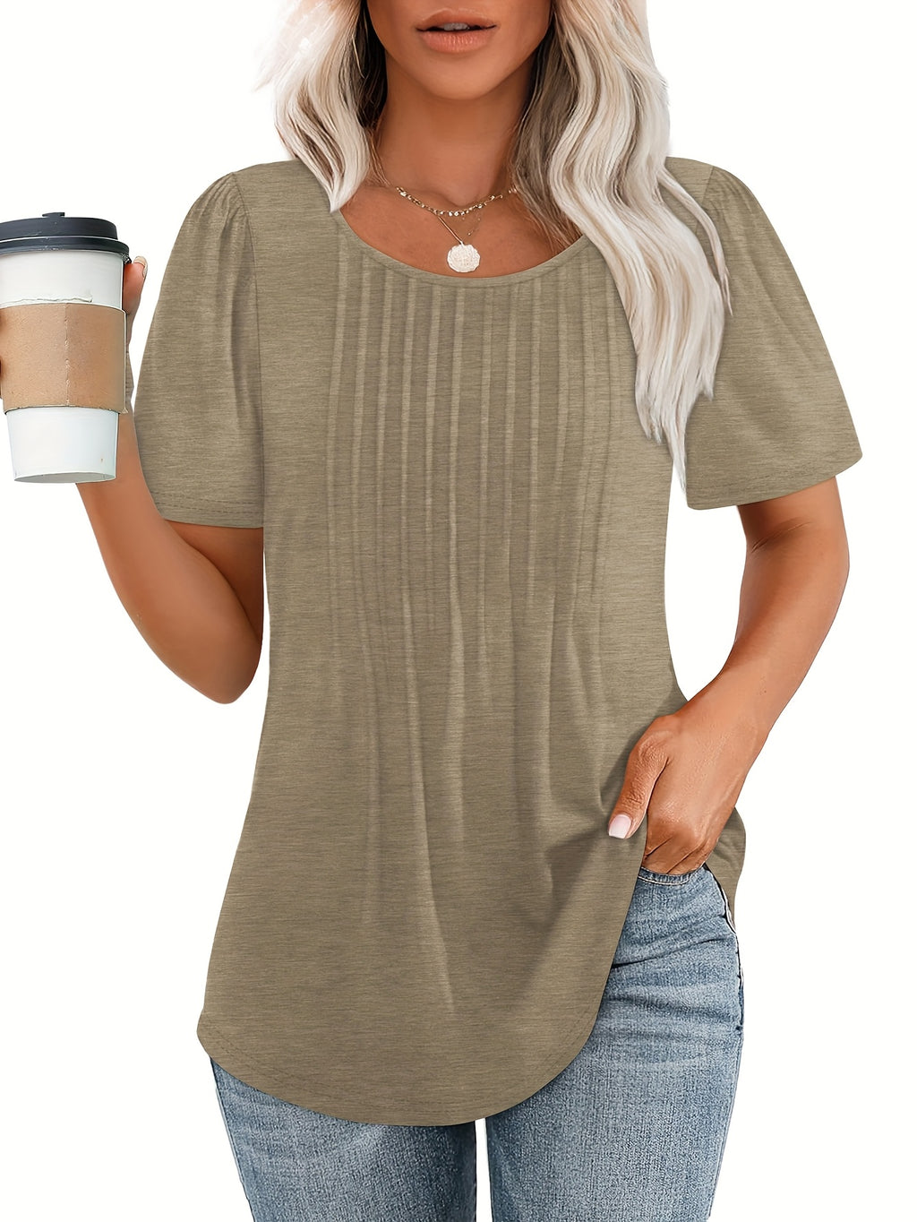 A Three-Piece Set of Women'S Elegant And Stylish Round-Neck Pleated Tops, Perfect for Casual Spring And Summer Wear, Featuring Comfortable And Breathable Short-Sleeve T-Shirts