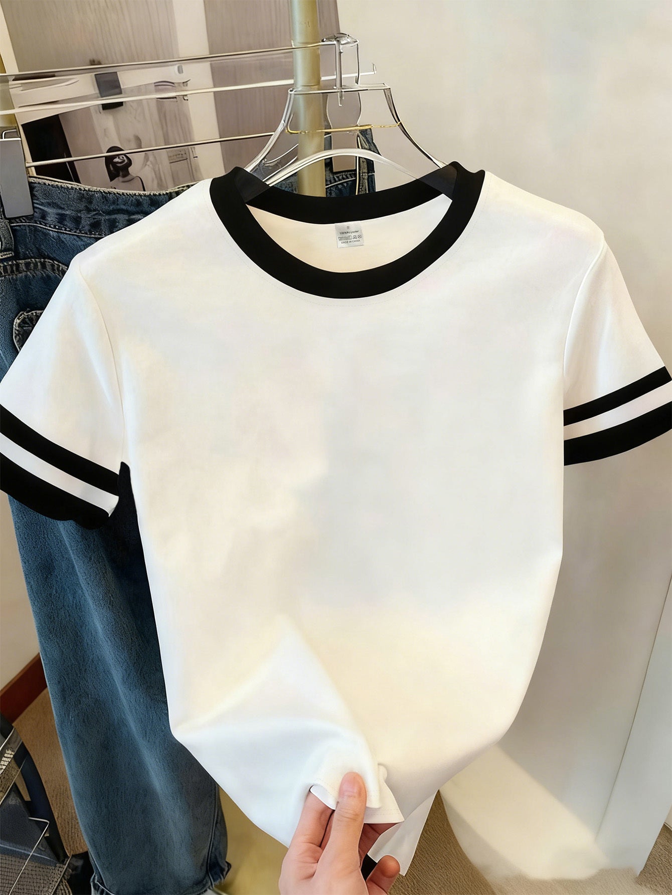 Women'S Stylish Summer Short-Sleeve Pullover Top with Beautiful Contrasting Colors