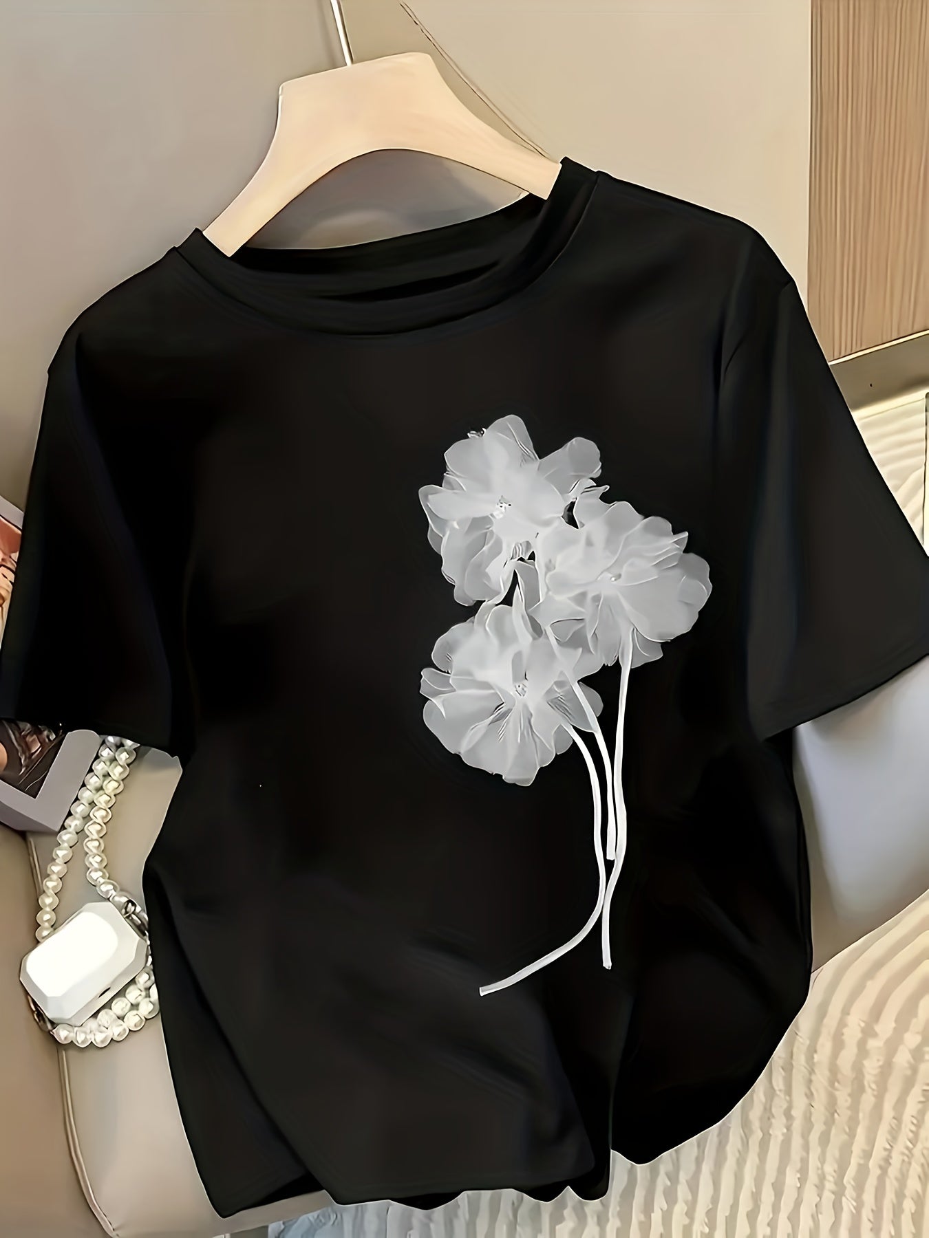 Women's Casual Printed Short-Sleeve T-Shirt - Black Print Design, Round Neck, Lightweight, Machine Washable, Spring/Summer Top, Elegant Women's Shirt